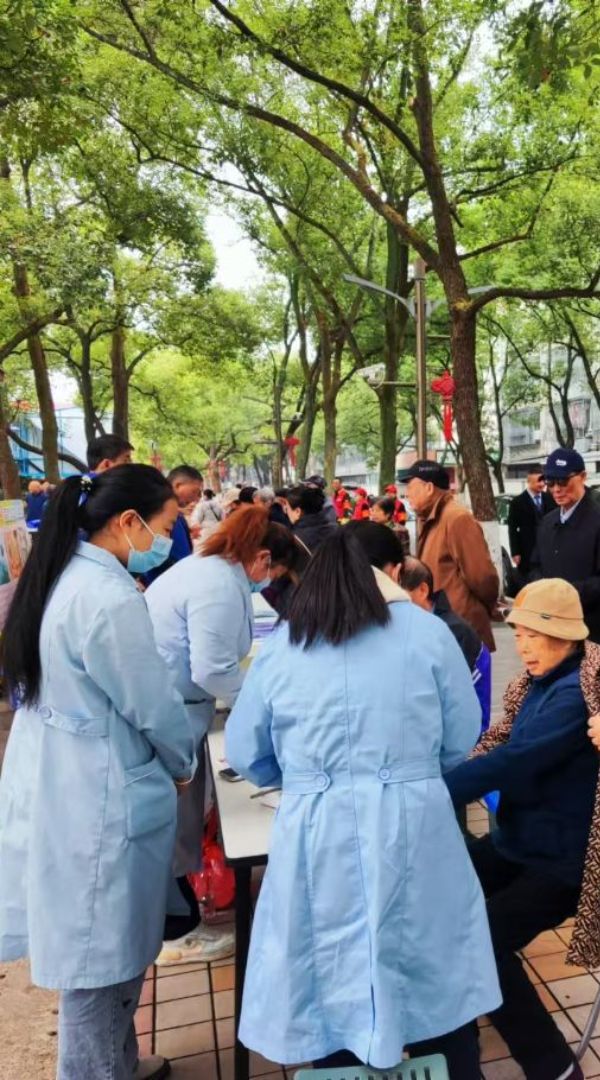 47de4380bfa4f756aa4675fb0fcb4fe6-sz_121234 (2).jpg